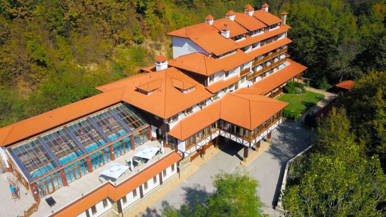 Хостелы Hotel Bozhentsi Chernevtsi-12